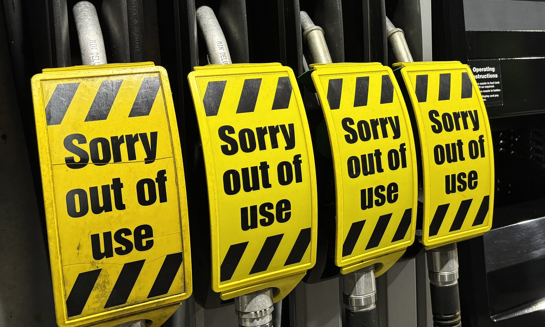 Queues grow at petrol stations amid fears of price rise linked to Iran war: Forecourts running dry