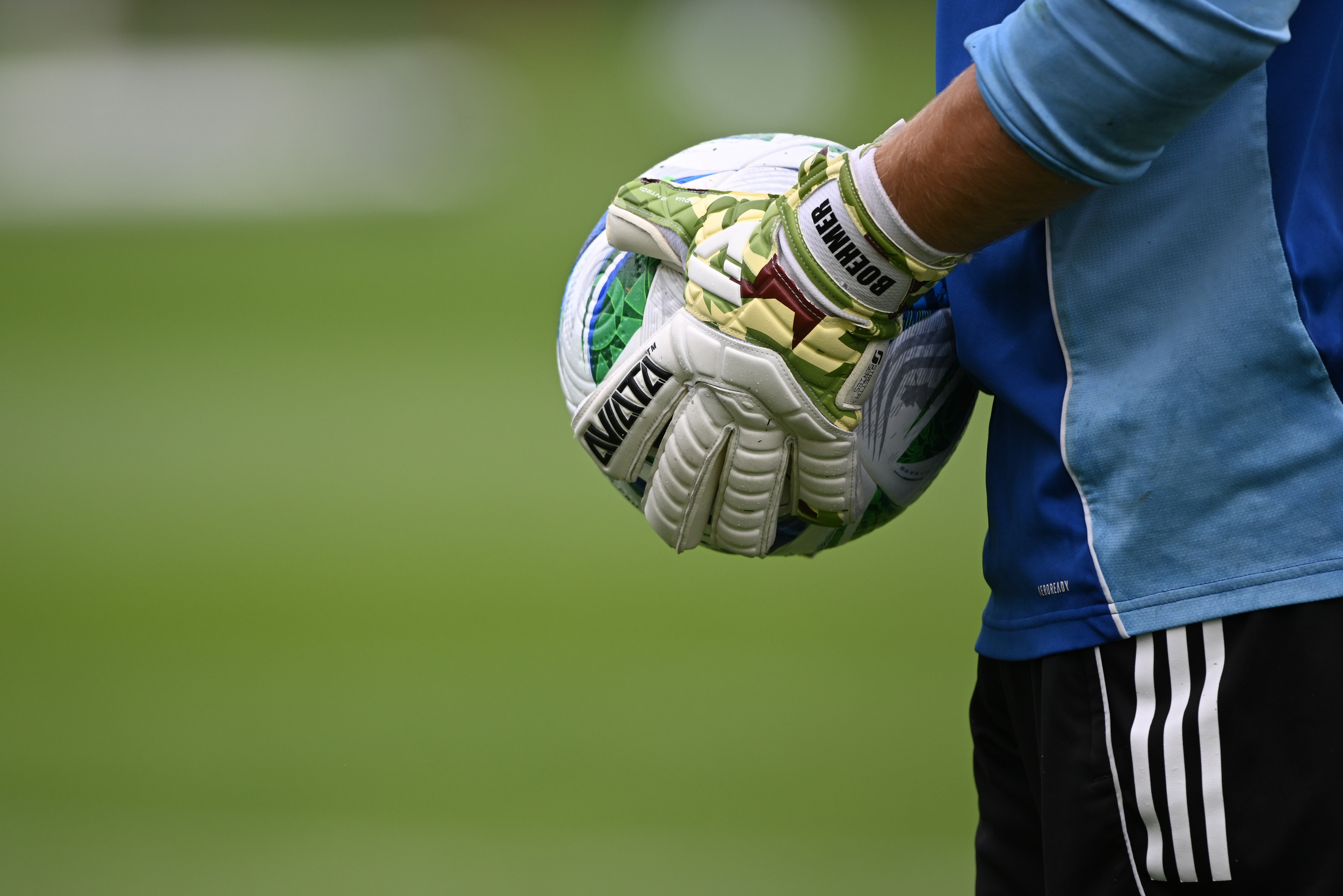 Newcastle United to battle Tottenham for Ligue 1 keeper who’s kept 9 clean sheets and conceded just 21 goals this season