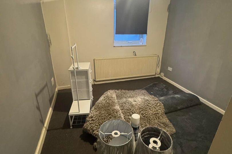 Leeds community rallies to give homeless man, 31, a fresh start in first flat